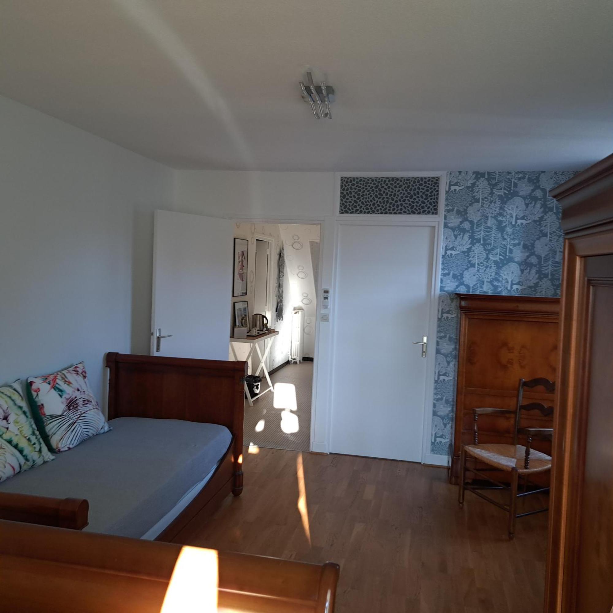 Bed and Breakfast Un Air Moulinois Moulins  Exterior foto